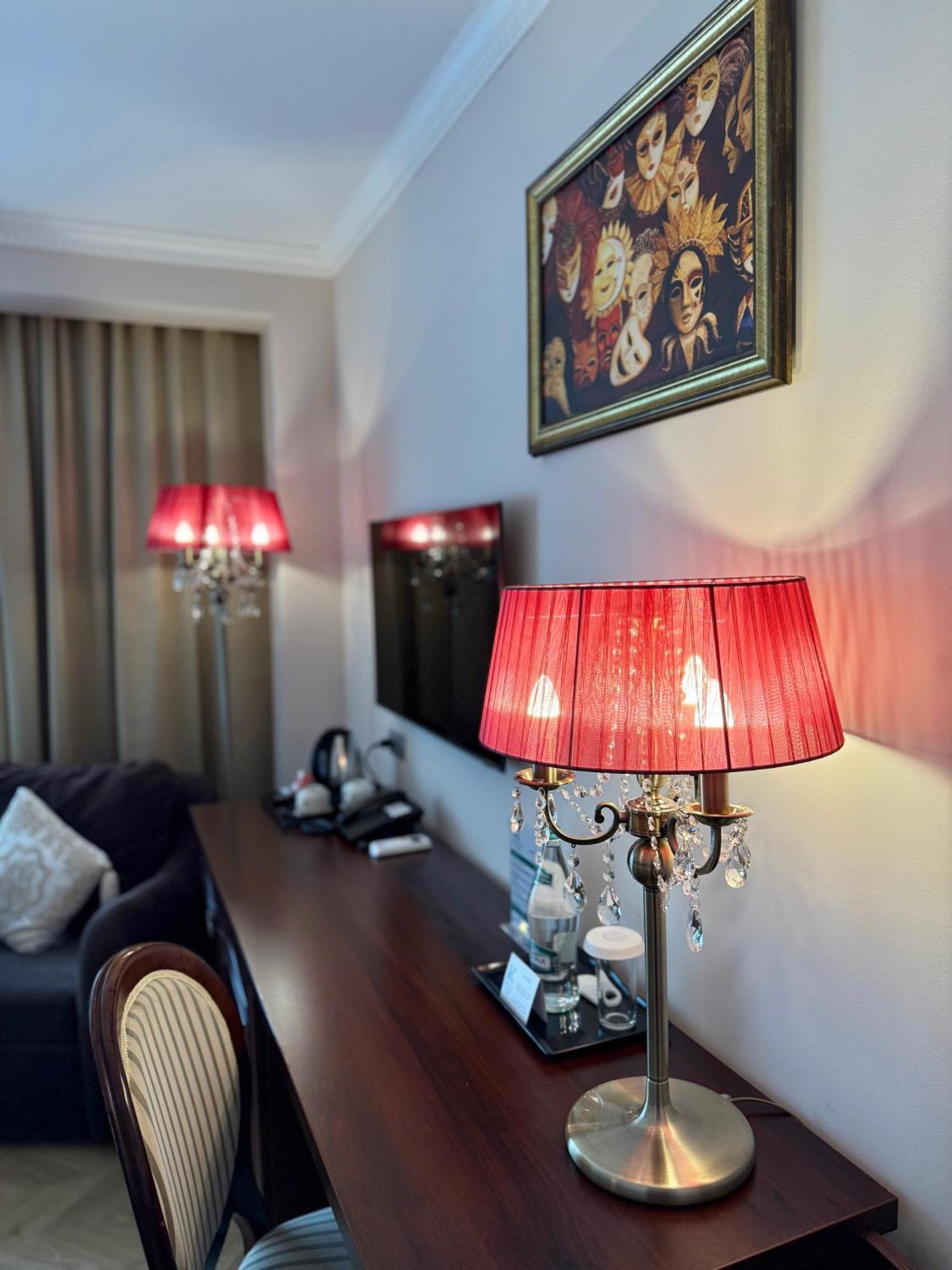 Krystal Boutique Mansion Hotel Hunedoara Exterior photo